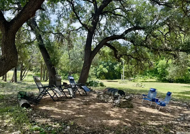 2nd image of 359 Bud Danner Dr, Leakey, TX 78873 | MLS# 1994072