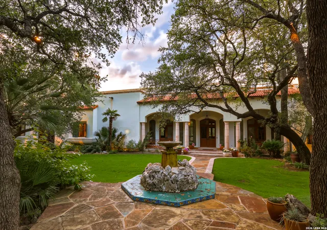 2nd image of 1726 Greystone Rdg, San Antonio, TX 78258 | MLS# 1994093