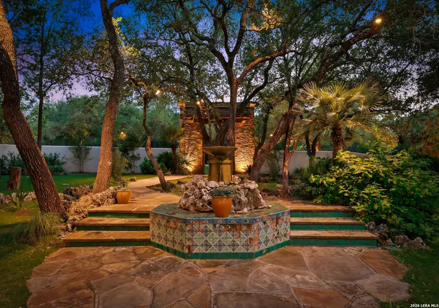 4th image of 1726 Greystone Rdg, San Antonio, TX 78258 | MLS# 1994093