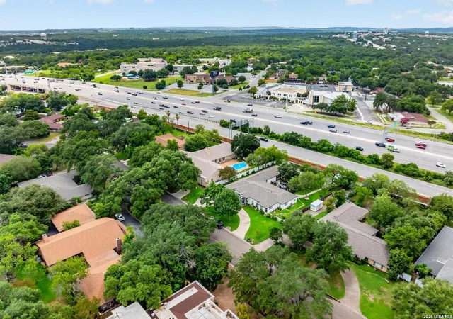 4th image of 107 Chattington Ct, San Antonio, TX 78213 | MLS# 1994095