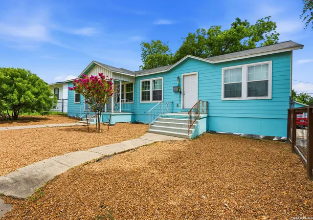 Photo 3 of Multi family home for sale at 2623 Cincinnati Avenue, San Antonio, TX 78228 | MLS# 1994108 | Listing updated on 2026-07-09