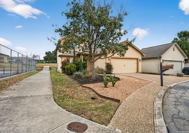 Photo 2 of Single family home for sale at 4 Stafford, San Antonio, TX 78217 | MLS# 1994156 | Listing updated on 2026-08-19