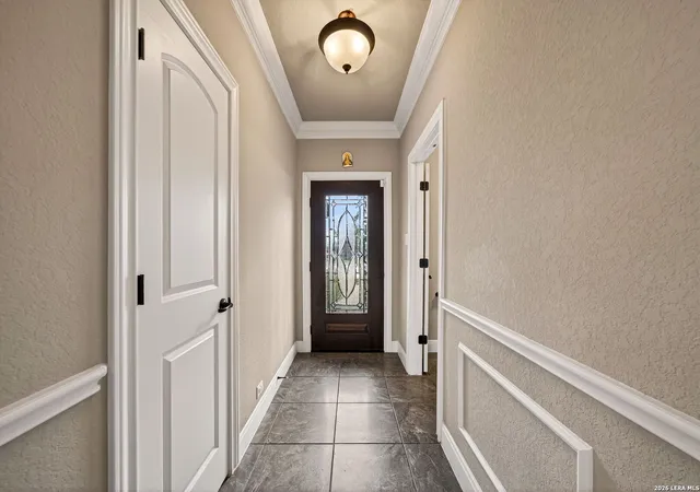 Photo 3 of Single family home for sale at 4 Stafford, San Antonio, TX 78217 | MLS# 1994156 | Listing updated on 2026-08-19