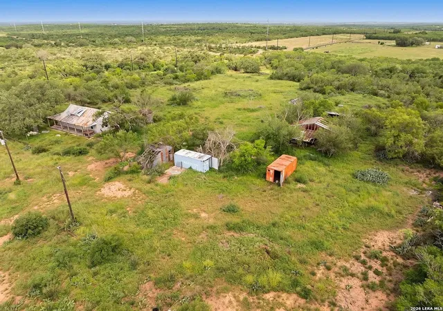 Homes for sale in Devine, TX | 2759 County Road 467, Devine, TX 78016 | MLS# 1994181