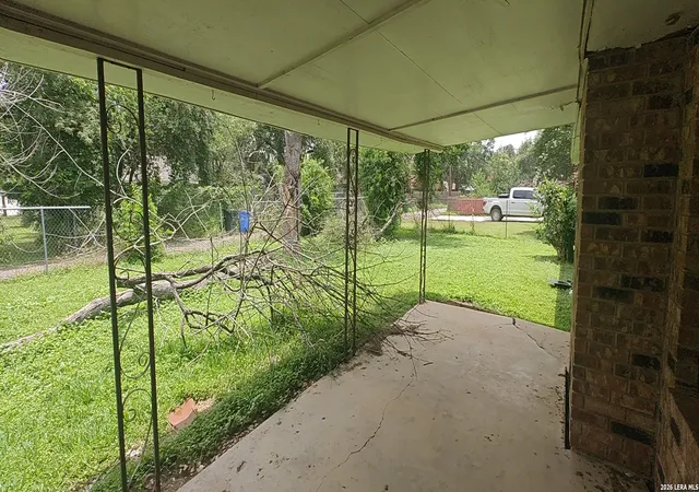 5th image of 807 Elizabeth, Seguin, TX 78155 | MLS# 1994184