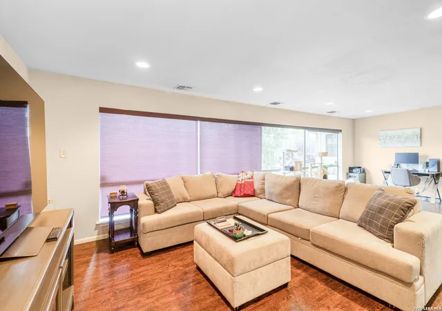 Photo 1 of Single family home for sale at 1406 Button Ln, San Antonio, TX 78232 | MLS# 1994219 | Listing updated on 2026-09-21