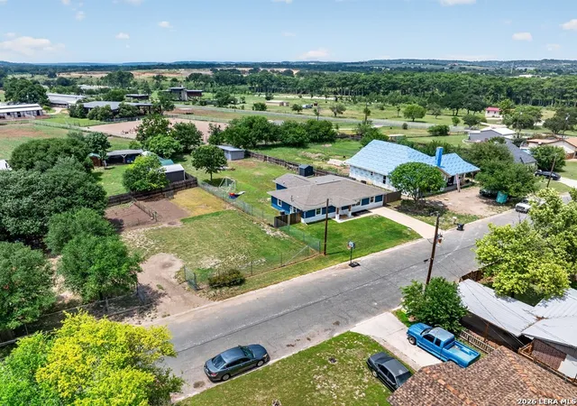 Homes for sale in Kerrville, TX | 111 Fawn Run, Kerrville, TX 78028 | MLS# 1994247