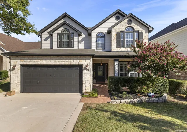 Photo 2 of Sale Pending at 4934 Spyglass Vw, San Antonio, TX 78247 | MLS# 1994291 | Listing updated on 2026-08-05