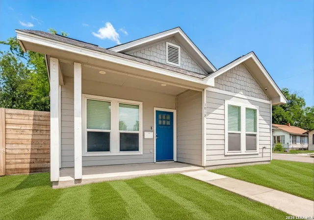 2nd image of 1018 S Pine St, San Antonio, TX 78210 | MLS# 1994302