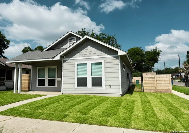 3rd image of 1018 S Pine St, San Antonio, TX 78210 | MLS# 1994302