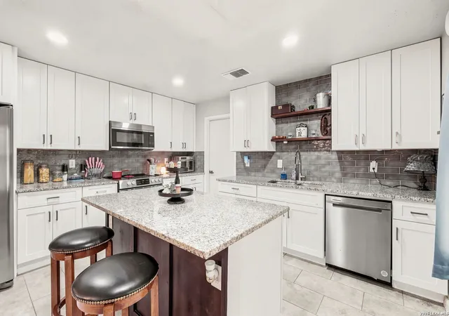 Photo 4 of Single family home for sale at 9202 Chinon, San Antonio, TX 78250 | MLS# 1994346 | Listing updated on 2026-07-04