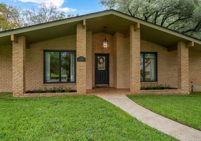 Homes for sale in San Antonio, TX | 11514 Whisper Bluff St, San Antonio, TX 78230 | MLS# 1994349