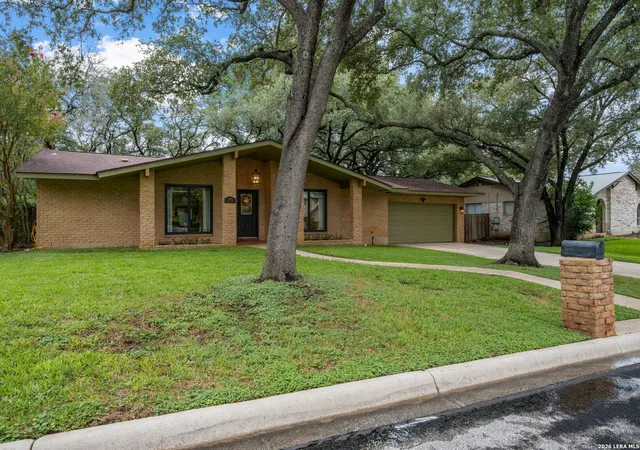 Homes for sale in San Antonio, TX | 11514 Whisper Bluff St, San Antonio, TX 78230 | MLS# 1994349