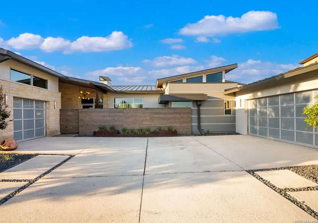 Photo 3 of Single family home for sale at 7203 Bella Rose, San Antonio, TX 78256 | MLS# 1994397 | Listing updated on 2026-08-10