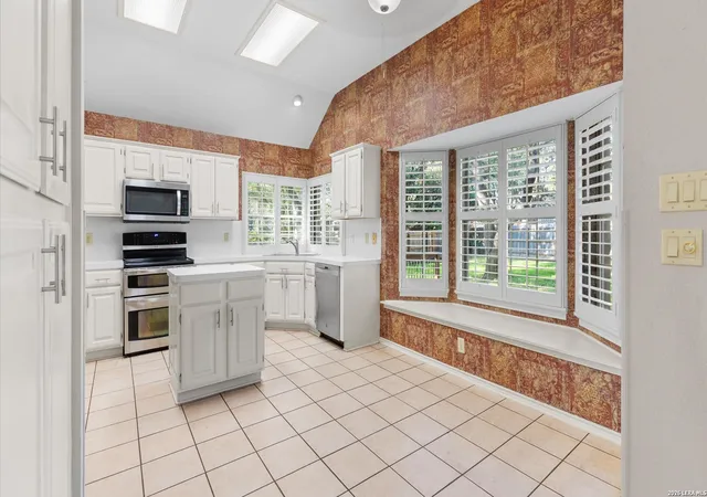 Photo 4 of Single family home for sale at 17910 Autumn Knl, San Antonio, TX 78258 | MLS# 1994407 | Listing updated on 2026-07-29