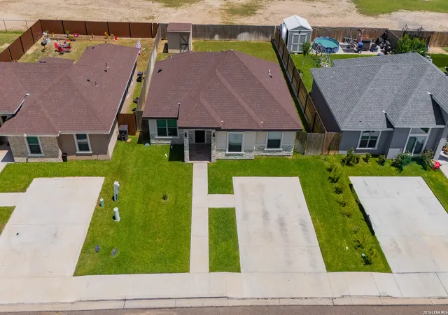 23rd image of 1829 Rebecca Ln, Eagle Pass, TX 78852 | MLS# 1994425