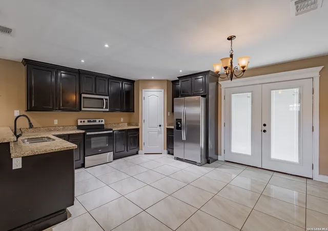 5th image of 1829 Rebecca Ln, Eagle Pass, TX 78852 | MLS# 1994425