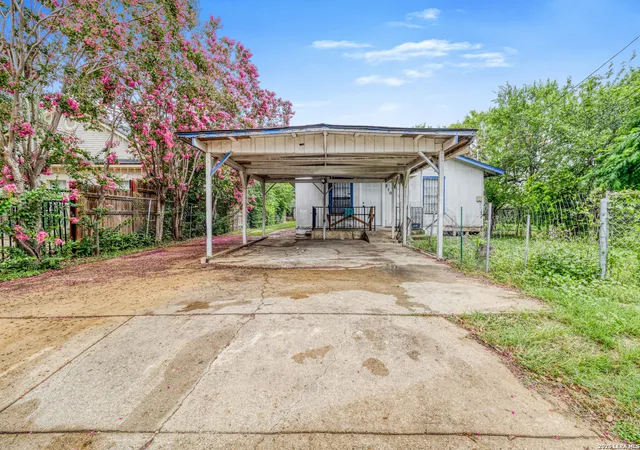 Photo 1 of Single family home for sale at 210 Tedder St, San Antonio, TX 78211 | MLS# 1994441 | Listing updated on 2026-07-04