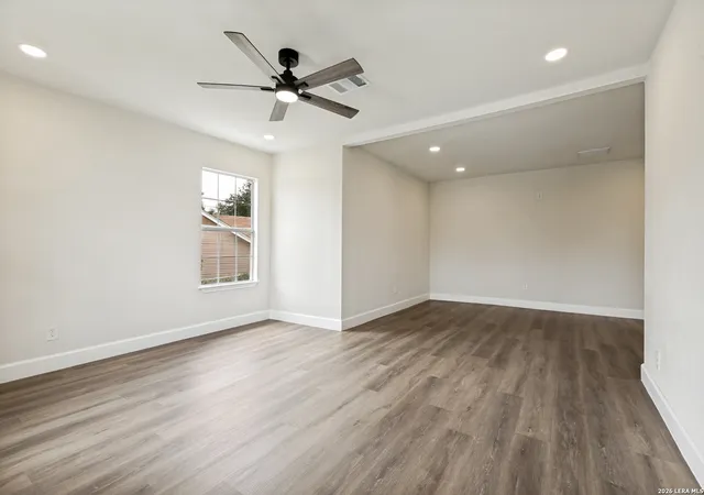 Homes for sale in San Antonio, TX | 1950 Lamar St, San Antonio, TX 78202 | MLS# 1994498