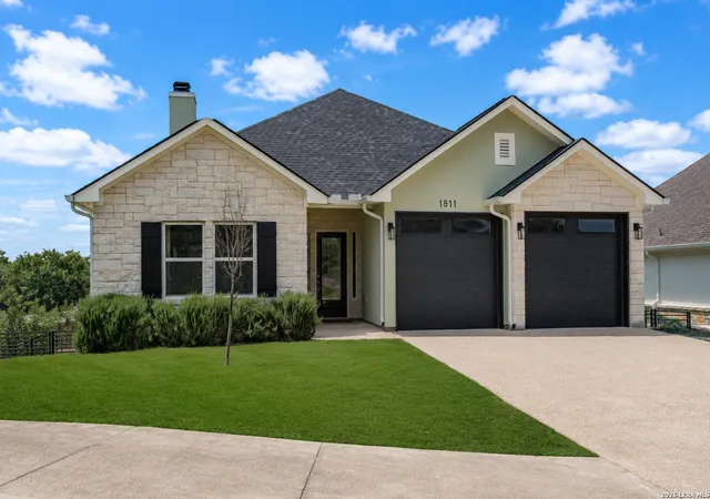 Homes for sale in Kerrville, TX | 1811 Chateau Lane, Kerrville, TX 78028 | MLS# 1994658