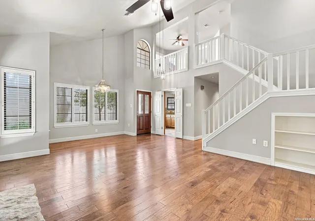 Photo 3 of Single family home for sale at 28 Courtside Cir, San Antonio, TX 78216 | MLS# 1994678 | Listing updated on 2026-09-14