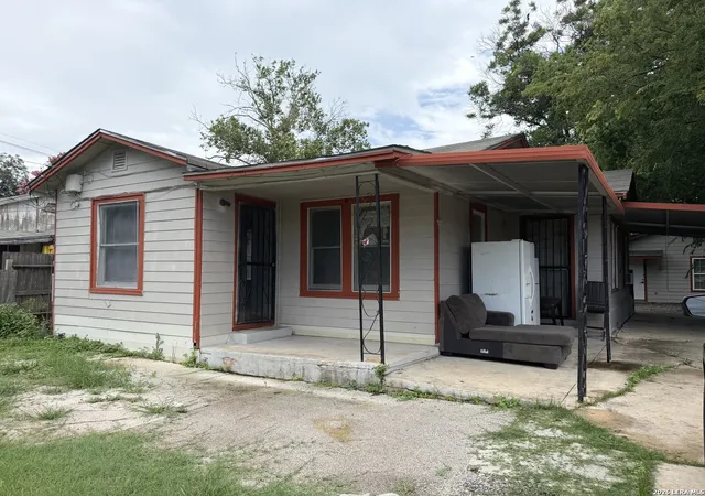 Photo 1 of Multi family home for sale at 2826 Roselawn Rd, San Antonio, TX 78226 | MLS# 1994688 | Listing updated on 2026-08-21