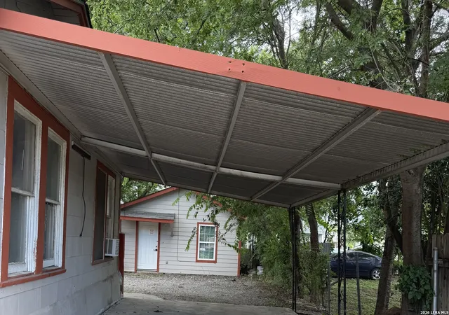 Photo 2 of Multi family home for sale at 2826 Roselawn Rd, San Antonio, TX 78226 | MLS# 1994688 | Listing updated on 2026-08-21