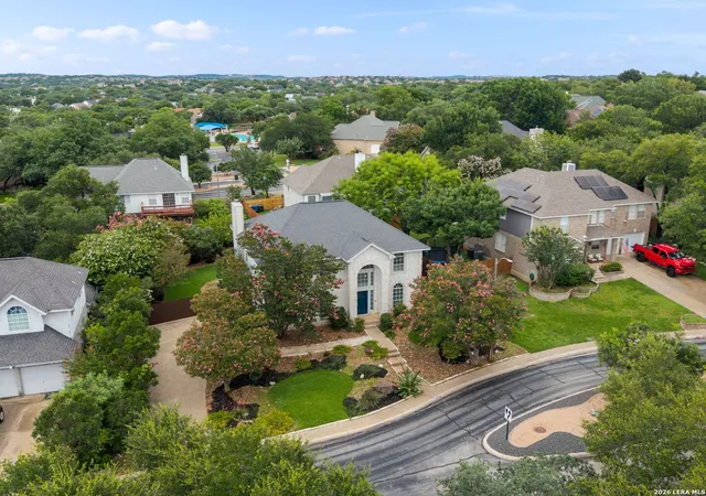 41st image of 815 Stoneway Dr, San Antonio, TX 78258 | MLS# 1994696