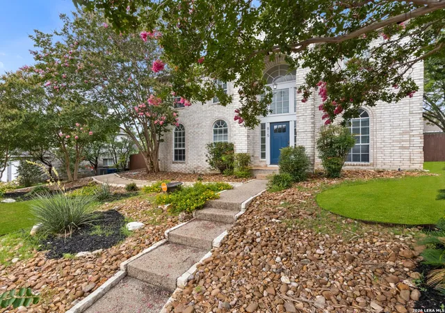 3rd image of 815 Stoneway Dr, San Antonio, TX 78258 | MLS# 1994696