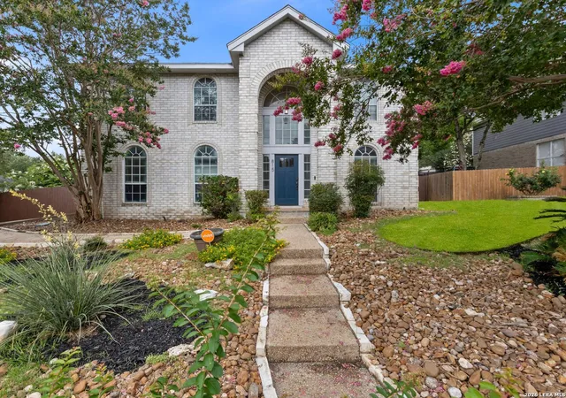 4th image of 815 Stoneway Dr, San Antonio, TX 78258 | MLS# 1994696
