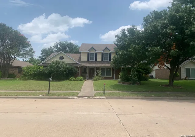 3rd image of 110 Ridgegate Dr, Garland, TX 75040 | MLS# 1994730