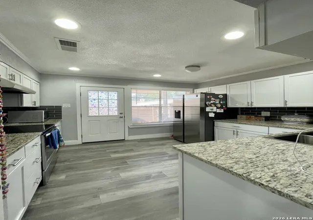 Homes for sale in Seguin, TX | 1051 Country Club Dr #18, Seguin, TX 78155 | MLS# 1994737