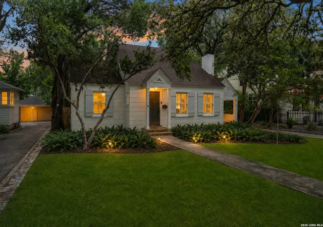 Homes for sale in Alamo Heights, TX | 216 Tuxedo Ave, Alamo Heights, TX 78209 | MLS# 1994753