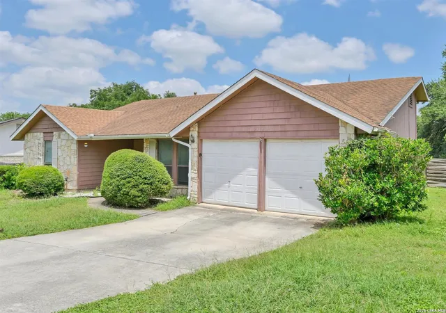 Photo 2 of Single family home for sale at 5730 Sky Country St, San Antonio, TX 78247 | MLS# 1994777 | Listing updated on 2026-09-12