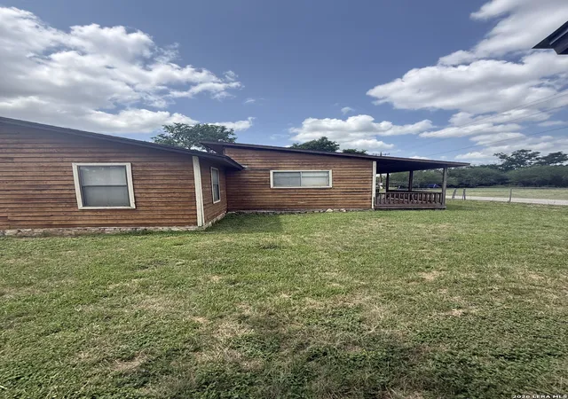 4th image of 149 Live Oak Ln, Lakehills, TX 78063 | MLS# 1994794