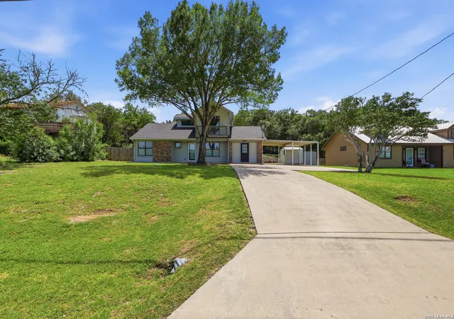 Homes for sale in Canyon Lake, TX | 1377 Laurie Dr, Canyon Lake, TX 78133 | MLS# 1994810