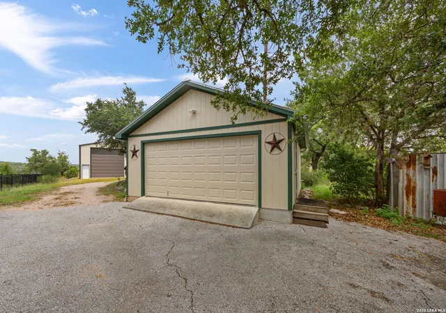 Homes for sale in Johnson City, TX | 544 River View Dr, Johnson City, TX 78636 | MLS# 1994830