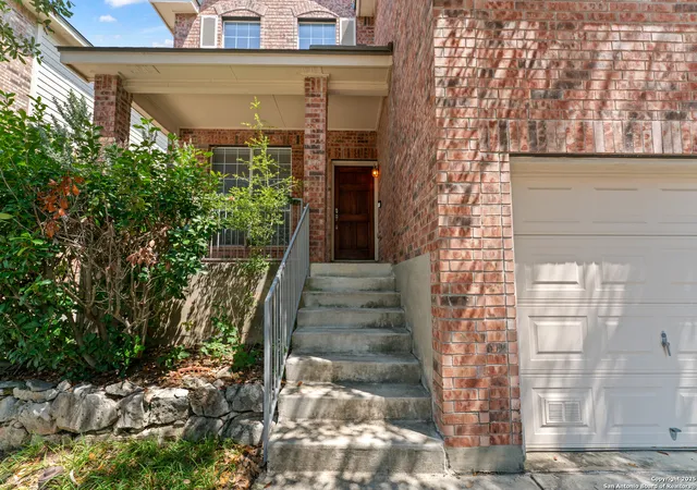 3rd image of 807 Midway Crst, San Antonio, TX 78258 | MLS# 1994840