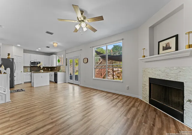 4th image of 807 Midway Crst, San Antonio, TX 78258 | MLS# 1994840