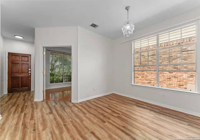 5th image of 807 Midway Crst, San Antonio, TX 78258 | MLS# 1994840