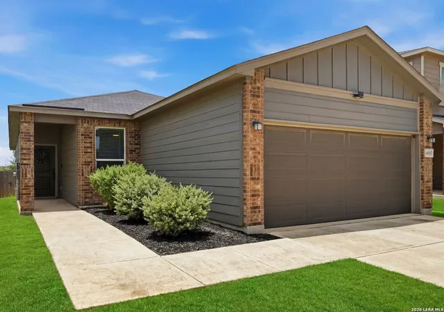 Photo 3 of Single family home for sale at 4815 Via Sonoma Trail, Converse, TX 78109 | MLS# 1994844 | Listing updated on 2026-09-20