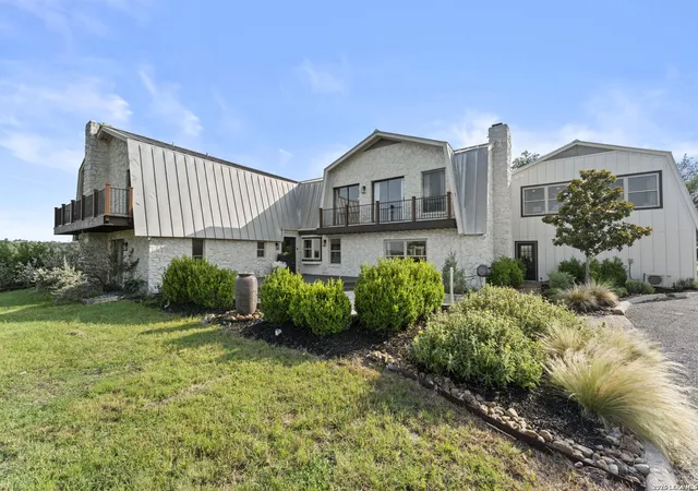 Photo 4 of Single family home for sale at 29 Trails End Rd, Boerne, TX 78006 | MLS# 1994886 | Listing updated on 2026-08-06