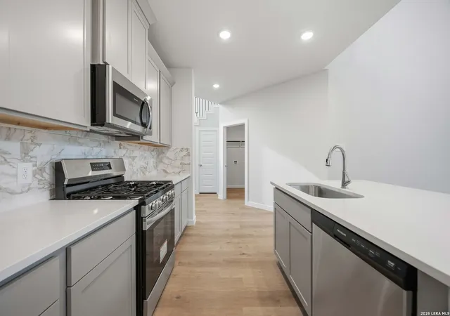 Photo 4 of Single family home for sale at 131 Ashley Loop, San Antonio, TX 78253 | MLS# 1994897 | Listing updated on 2026-09-09