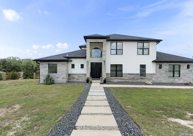 3rd image of 921 County Road 2801 E, Mico, TX 78056 | MLS# 1994906