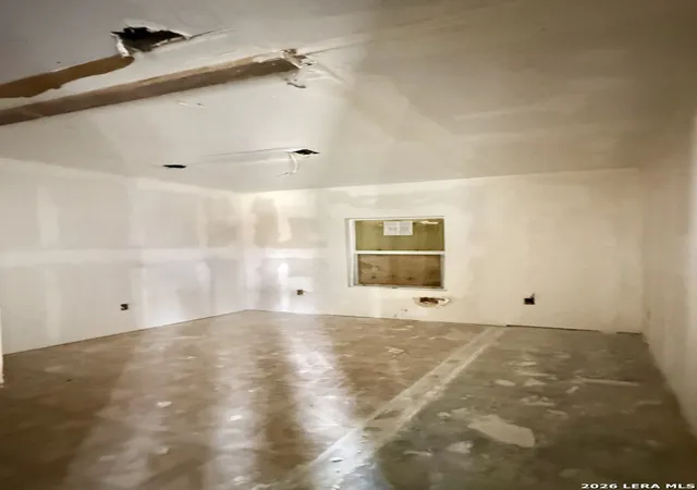 Photo 4 of Single family home for sale at 114 Lelani St, San Antonio, TX 78242 | MLS# 1994917 | Listing updated on 2026-07-13