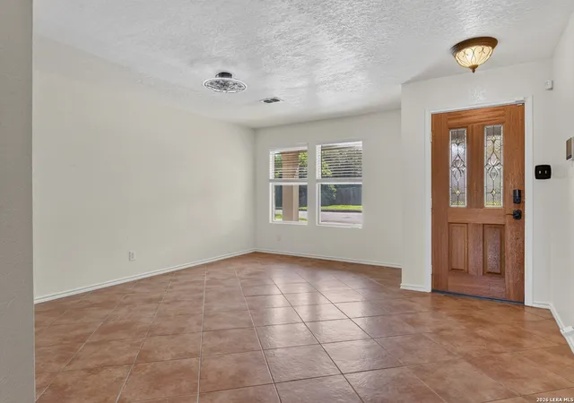 Photo 3 of Single family home for sale at 409 Hinge Loop, Cibolo, TX 78108 | MLS# 1994930 | Listing updated on 2026-10-09