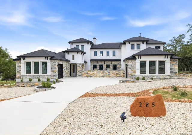 Photo 1 of Single family home for sale at 285 Scenic Cyn, New Braunfels, TX 78132 | MLS# 1994951 | Listing updated on 2026-09-16
