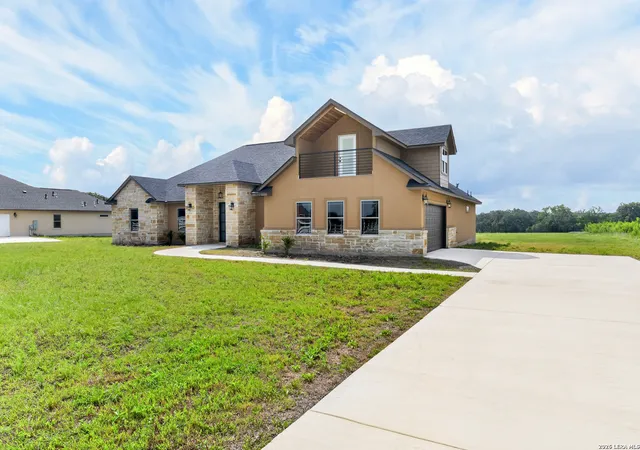 2nd image of 956 Horseshoe Falls, Bandera, TX 78003 | MLS# 1994971
