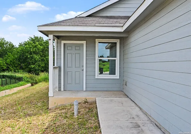 Photo 3 of Single family home for sale at 1343 Art Wall Way, San Antonio, TX 78221 | MLS# 1994995 | Listing updated on 2026-08-04