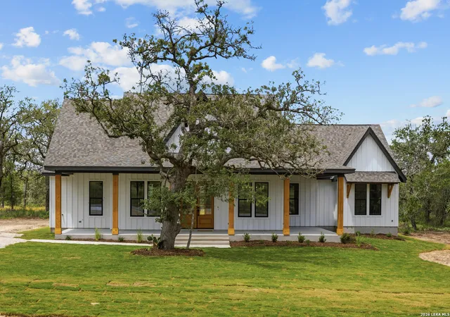 Homes for sale in La Vernia, TX | 108 Syrah St, La Vernia, TX 78121 | MLS# 1995010